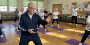 tai chi classes for retirees is a great way to stay active