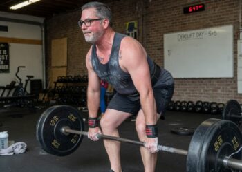 doing deadlifts to remain in shape